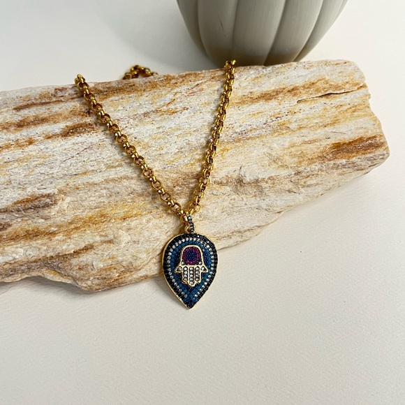 Elegant Evil Eye Necklace - Zircon Old Money Aesthetic Necklace - Hamsa Necklace - Picture 6 of 8